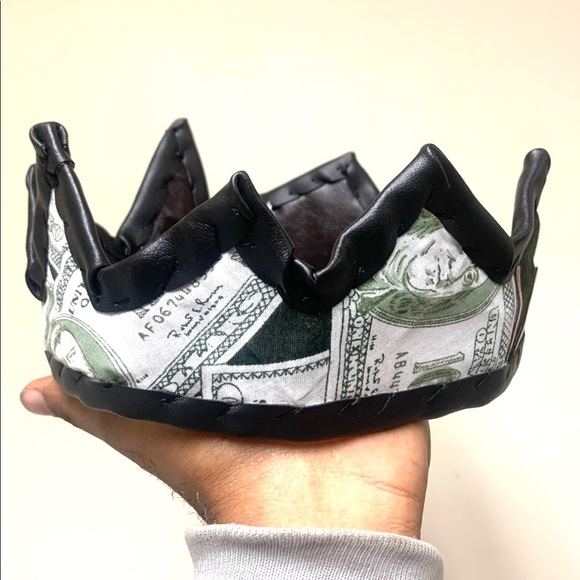 Royal Crowns Money - Picture 6 of 6